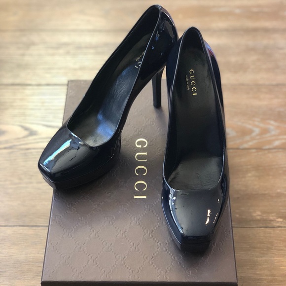 ⛔️SOLD⛔️Gucci Vernice Crystal Marine High Heel - Picture 2 of 8